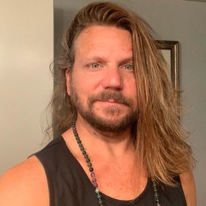 Meet your Posher, Joshua